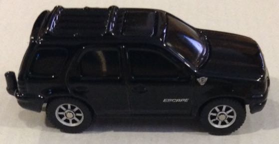 Camioneta Ford Escape Negra - Maisto toy car collectible - Main Image 2
