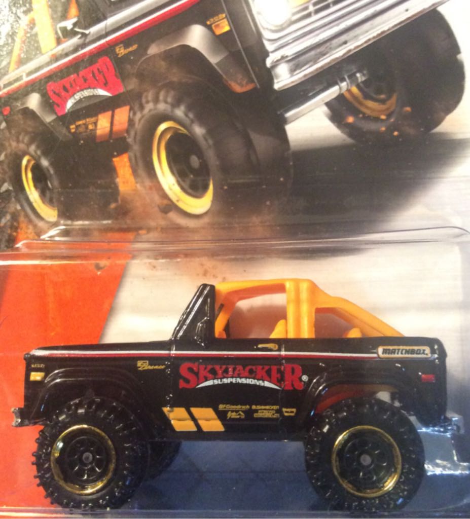 Mercedes Benz Race Truck Rojo