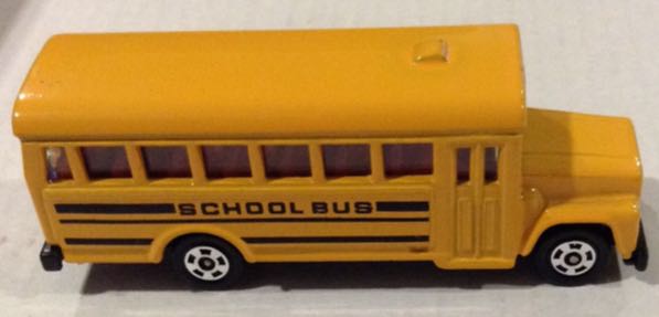 School Bus Amarillo - Tomica toy car collectible - Main Image 2