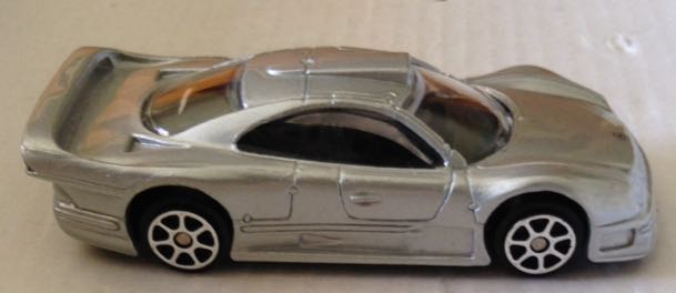 Mercedes CLK- CTR Gris - Maisto toy car collectible - Main Image 2