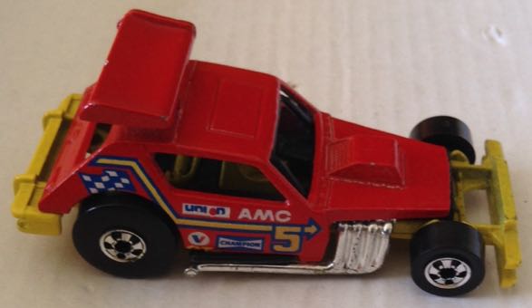 Greased Gremlin Rojo  - Hot Wheels toy car collectible - Main Image 2