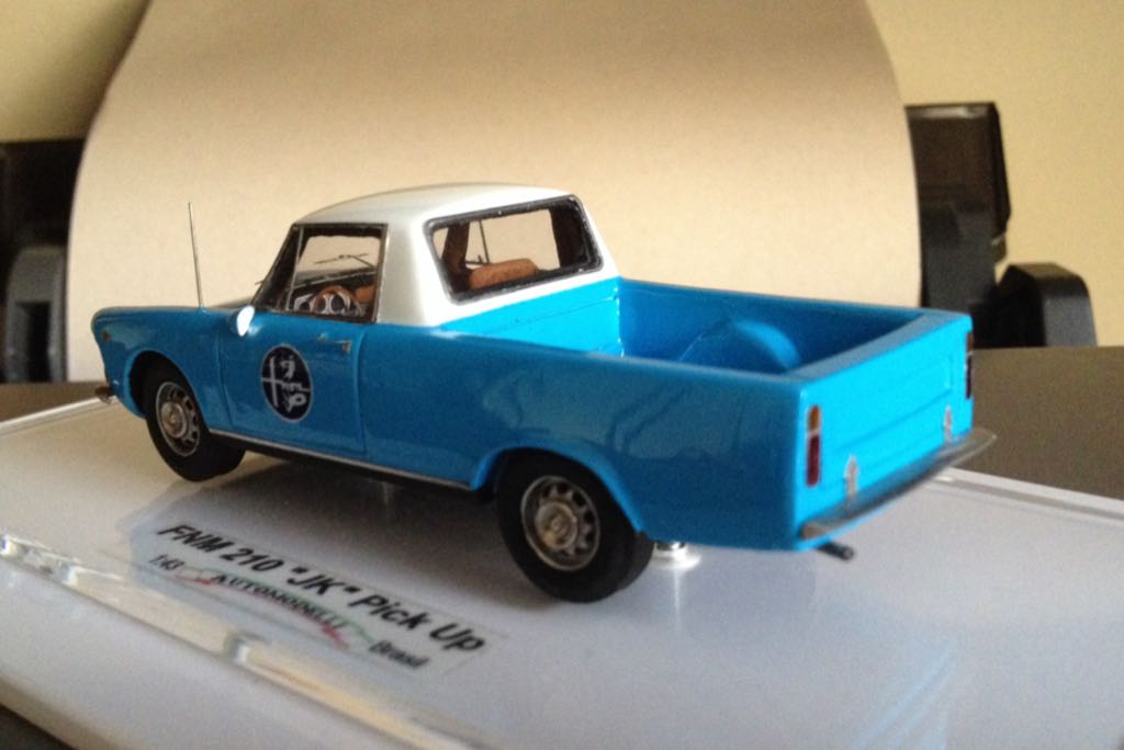 Alfa Romeo  toy car collectible - Main Image 2