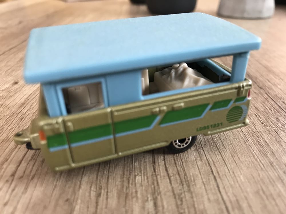Pop Up Camper/ White/mb - Matchbox 1-75 toy car collectible - Main Image 3