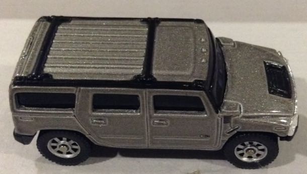 Hummer H2 Plata  - Maisto toy car collectible - Main Image 2