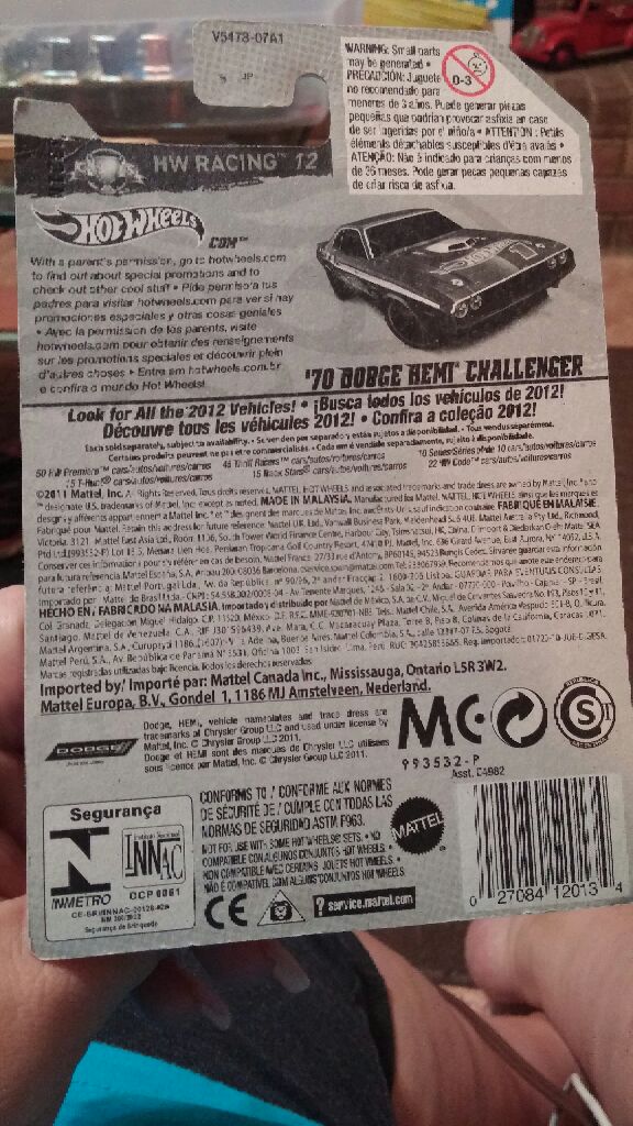 hw racing 12 70 dodge challenger  toy car collectible - Main Image 2