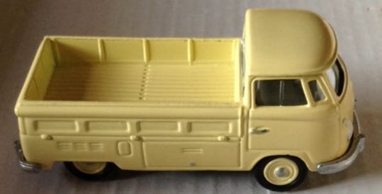 Combi Pick Up Amarilla - Johnny Lightning toy car collectible - Main Image 2
