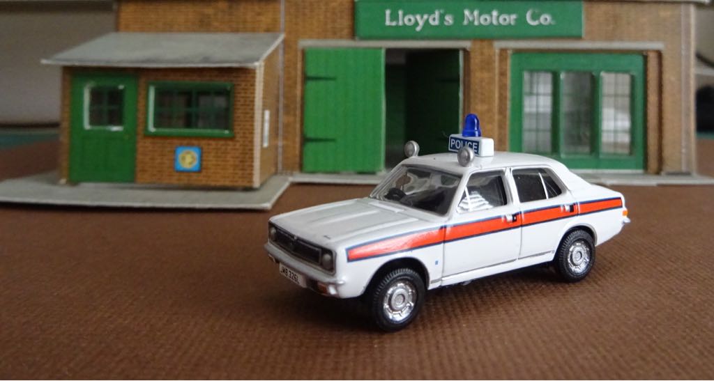 Camioneta Pick Up Mega Duty Naranja