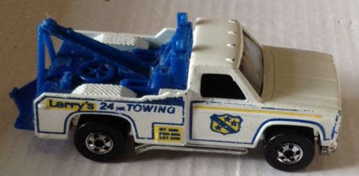 Grua General Motors 1970 Blanca - Hot Wheels toy car collectible - Main Image 2