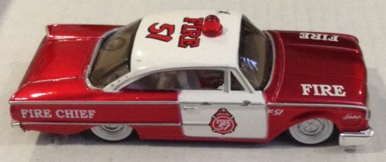 Ford Starliner 1960 Fire Chief Rojo - Maisto toy car collectible - Main Image 2