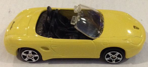Porche Boxter Amarillo - Maisto toy car collectible - Main Image 2