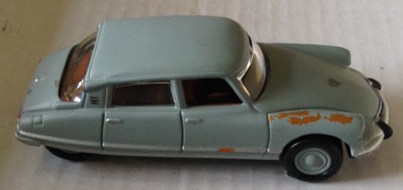 Citroen Gris - Johnny Lightning toy car collectible - Main Image 2