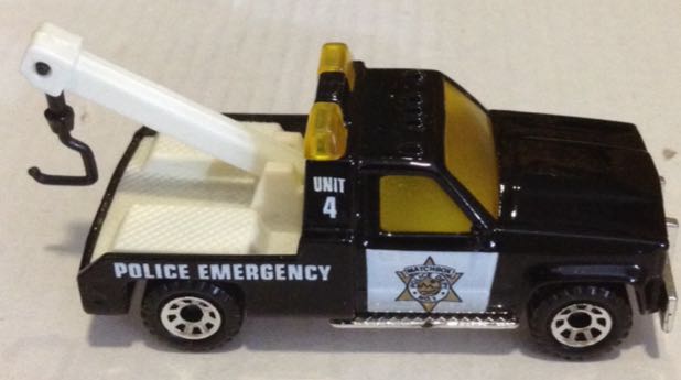 Grua De Policia Wrecker - Machtbox toy car collectible - Main Image 2