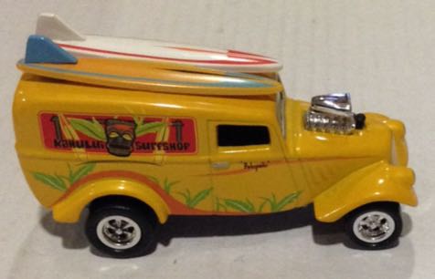 Camioneta Willys Sorfistas 1933 Amarilla - Johnny Lightning toy car collectible - Main Image 2