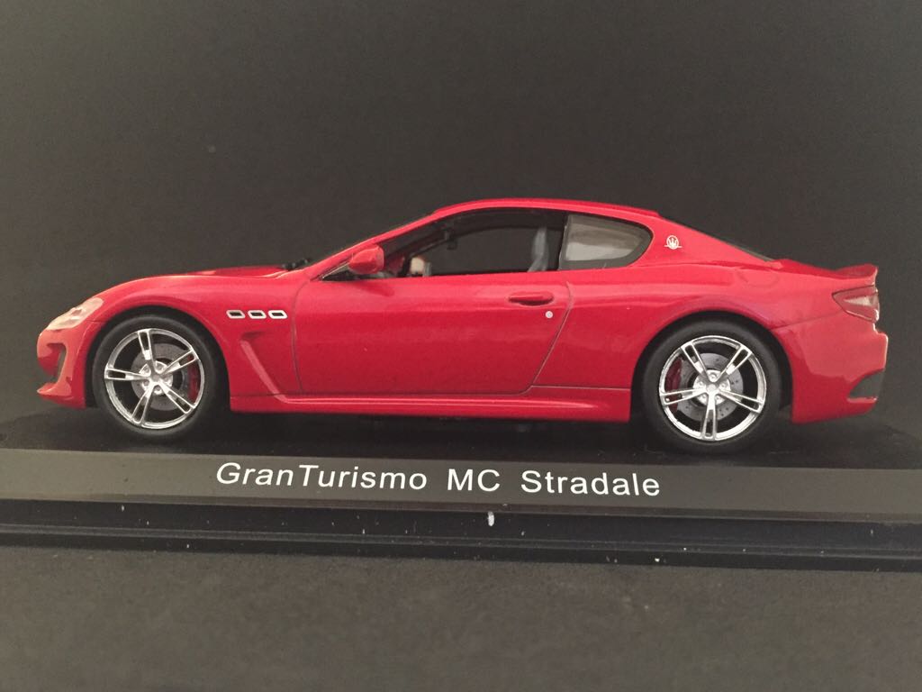 Maserati Gran Turismo MC Stradale - Maserati toy car collectible - Main Image 2