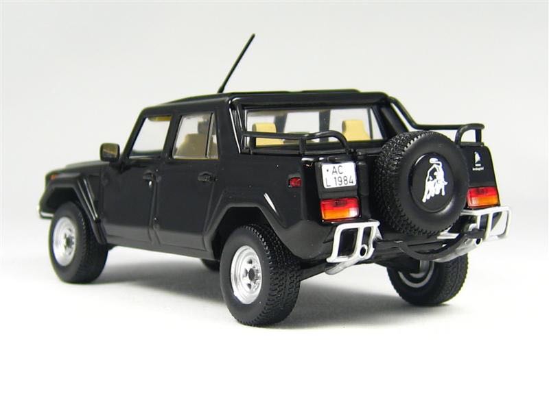 Lamborghini LM002 - Lamborghini toy car collectible - Main Image 2