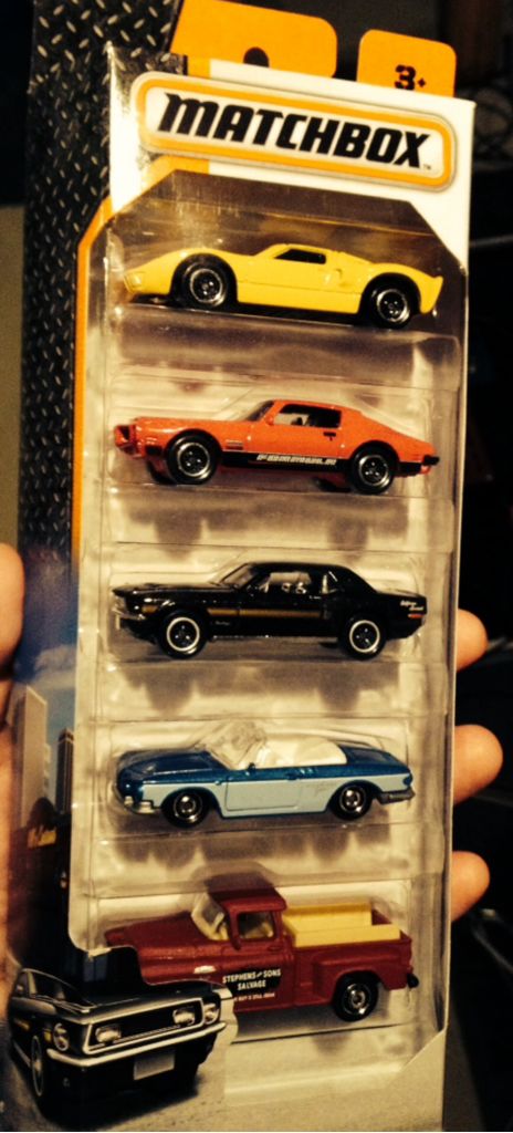Ford GT40 (L) - Classic Rides 5-Pack toy car collectible - Main Image 2