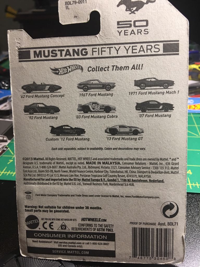 Ford Mustang 2013 - 50 Yesrs Of Mustangs toy car collectible - Main Image 2