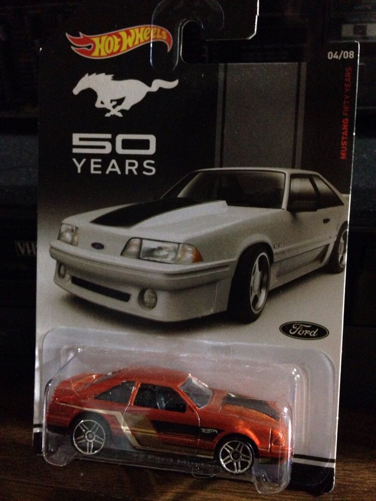 Ford Mustang ´92 - Mustang Fifty Years toy car collectible - Main Image 1