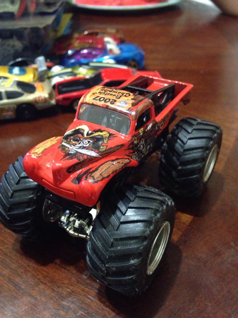 (loose) Captains Curse  toy car collectible - Main Image 1
