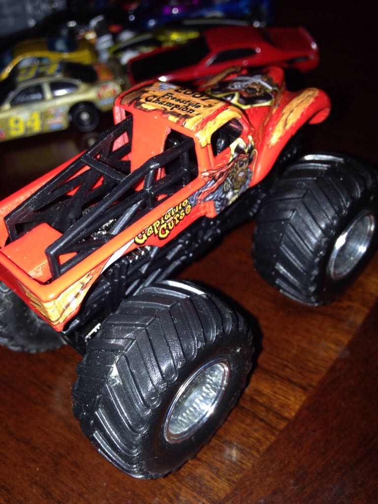 (loose) Captains Curse  toy car collectible - Main Image 2