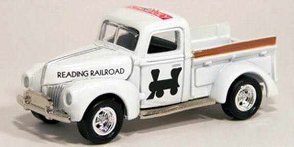 Monopoly Reading Railroad Ford Truck - Monopoly toy car collectible - Main Image 2