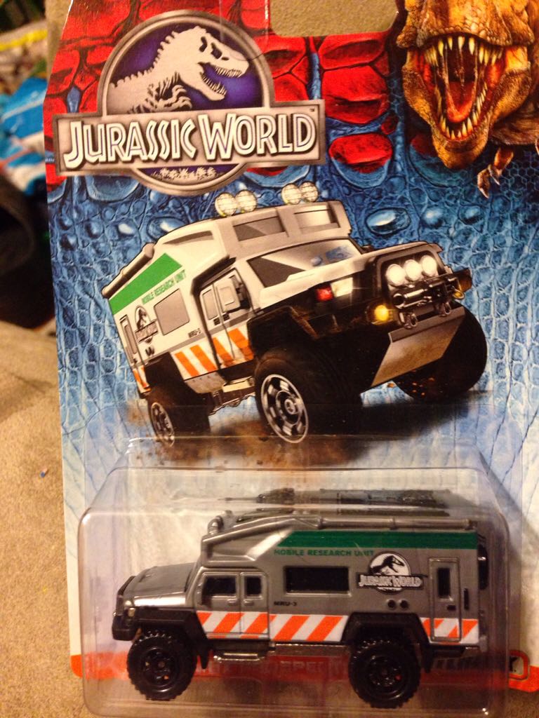 Carro Morado Con Motor Expuesto 