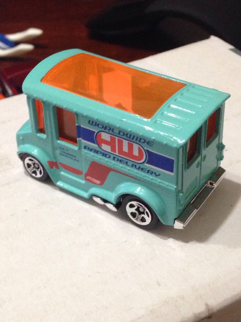 Bread Box - Pop Culture - Street Fighter V toy car collectible - Main Image 2
