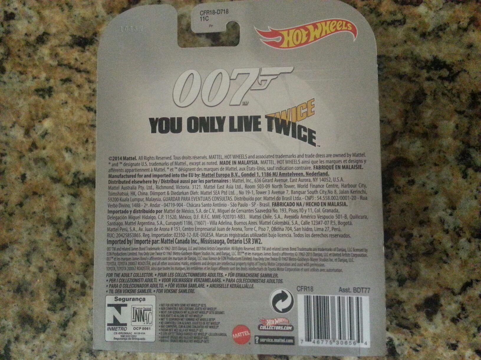 007 you only live twice Toyota 2000 gt roadster - Retro Entertainment toy car collectible - Main Image 2