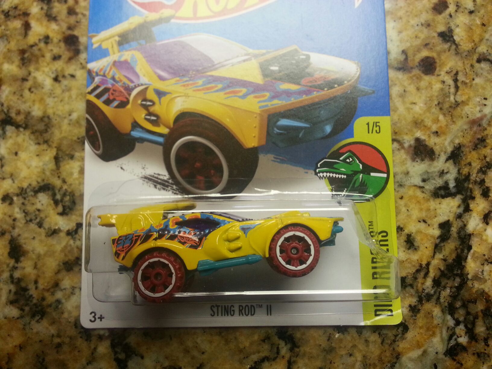 Johnny Lightning - 1977 Dodge Monaco