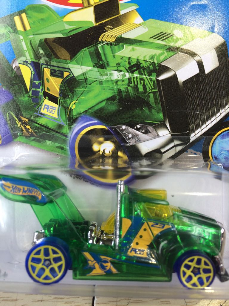2016 Reg Treasure Hunt - 2016 Reg Treasure Hunt Series toy car collectible - Main Image 2