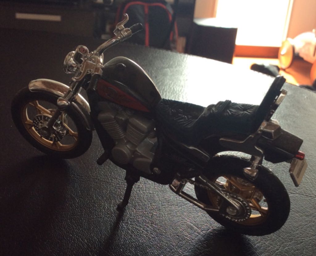 Honda Steed 600 - Mitos de 2 Ruedas toy car collectible - Main Image 2