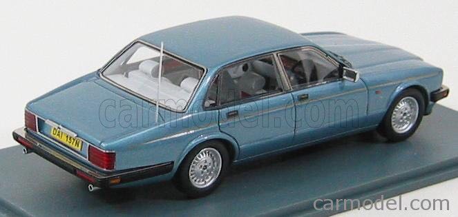 Sovereign - Daimler toy car collectible - Main Image 2