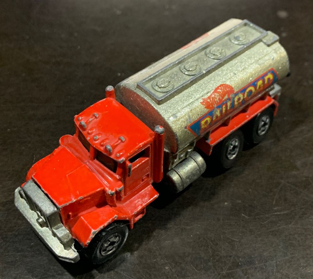 Peterbilt Tank Truck - Workhorses toy car collectible - Main Image 2