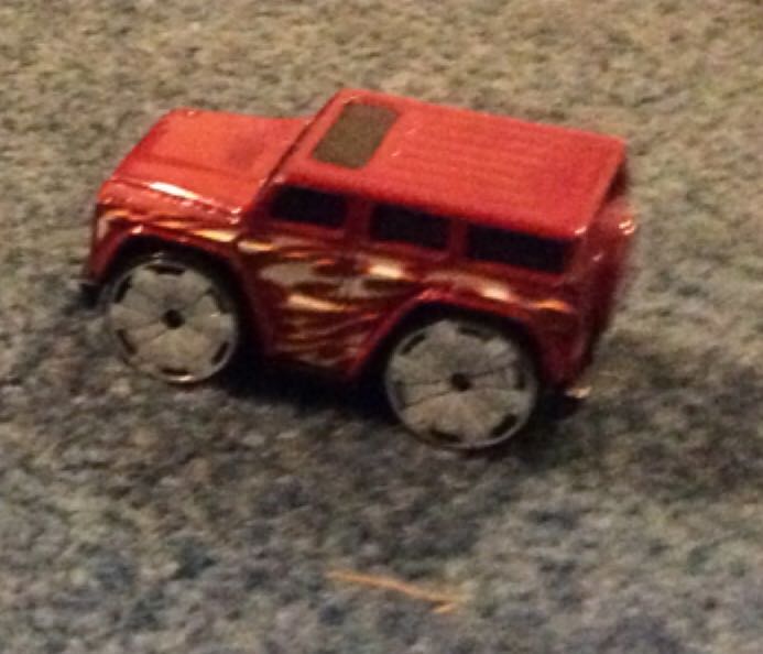 Mercedes-Benz G500 - 2005 Hot Wheels Blings toy car collectible - Main Image 1
