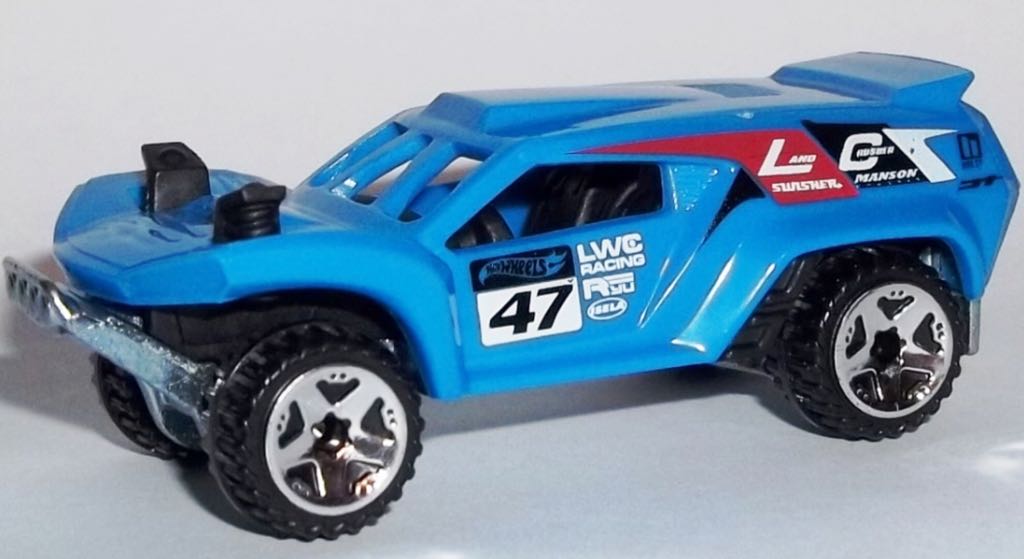 Hot Wheels Land Crusher - ’15 HW Off-Road toy car collectible - Main Image 2