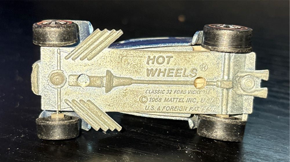 Classic 32 Ford Vicky ( Red Line. Wall ) - Top 40 toy car collectible - Main Image 2