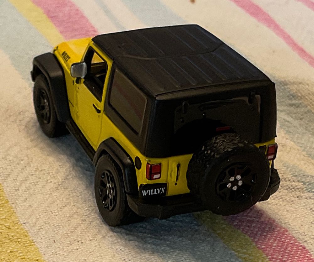 *Willys Jeep Wrangler ’15, Yellow - All-Terrain toy car collectible - Main Image 2