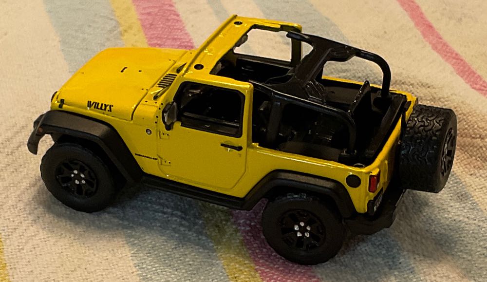 *Willys Jeep Wrangler ’15, Yellow - All-Terrain toy car collectible - Main Image 4