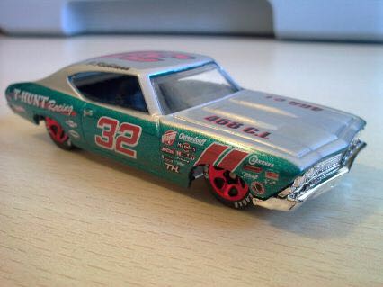 Hot Wheels Toys R Us Car