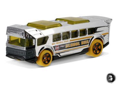 Hot Wheels High - 2015-SUPER CHROMES toy car collectible - Main Image 2