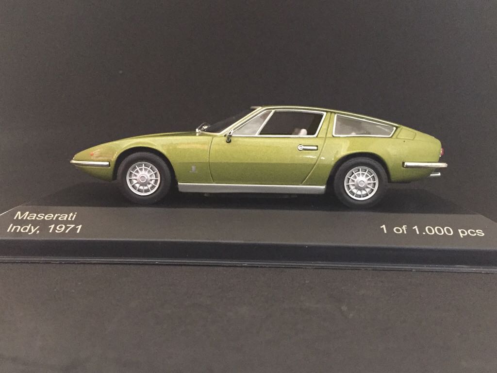 Maserati Indy - Minichamps toy car collectible - Main Image 2
