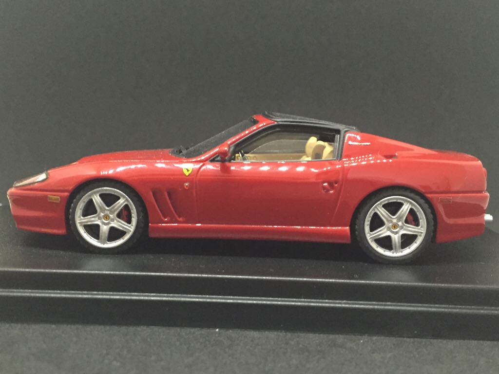Ferrari SuperAmerica - LookSmart toy car collectible - Main Image 2