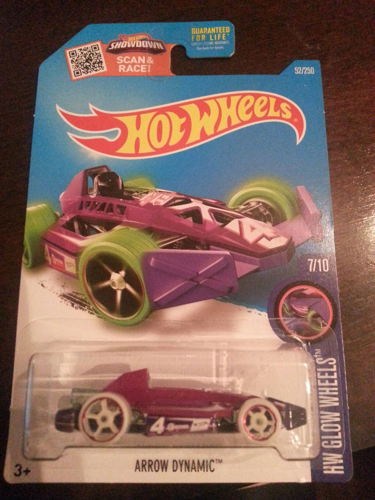 Disney Cars Acer w/ Helmet