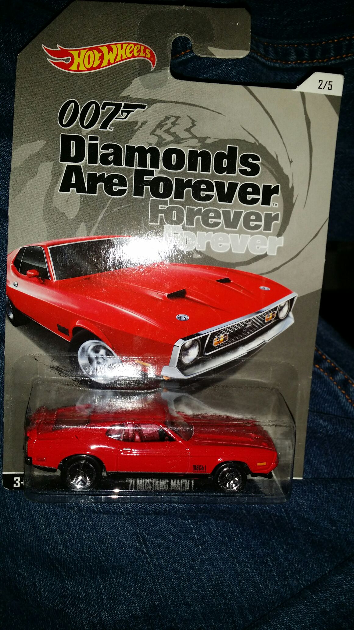 007 diamonds are forever - 007 James Bond toy car collectible - Main Image 1
