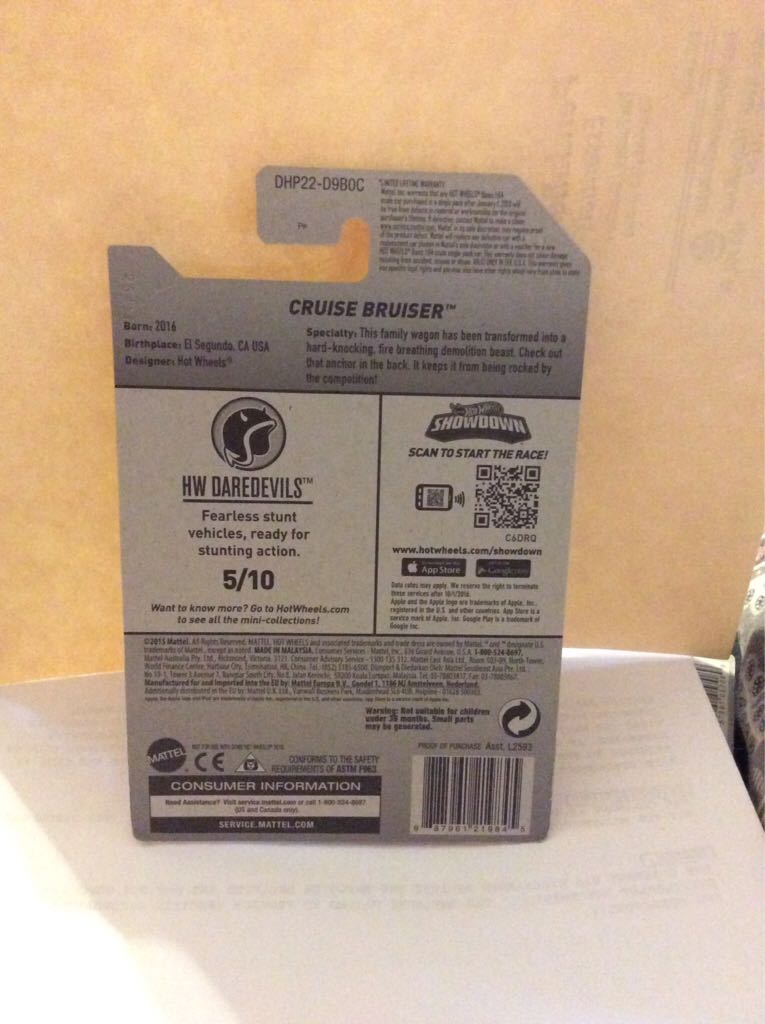 Cruiser Bruiser - 2016 - HW Daredevils toy car collectible - Main Image 2