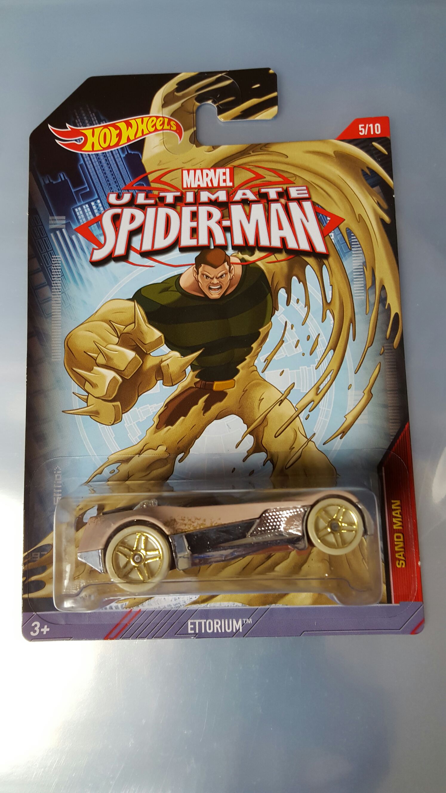 Ultimate Spiderman  toy car collectible - Main Image 1