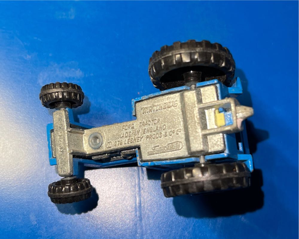 Ford Tractor - Matchbox toy car collectible - Main Image 4