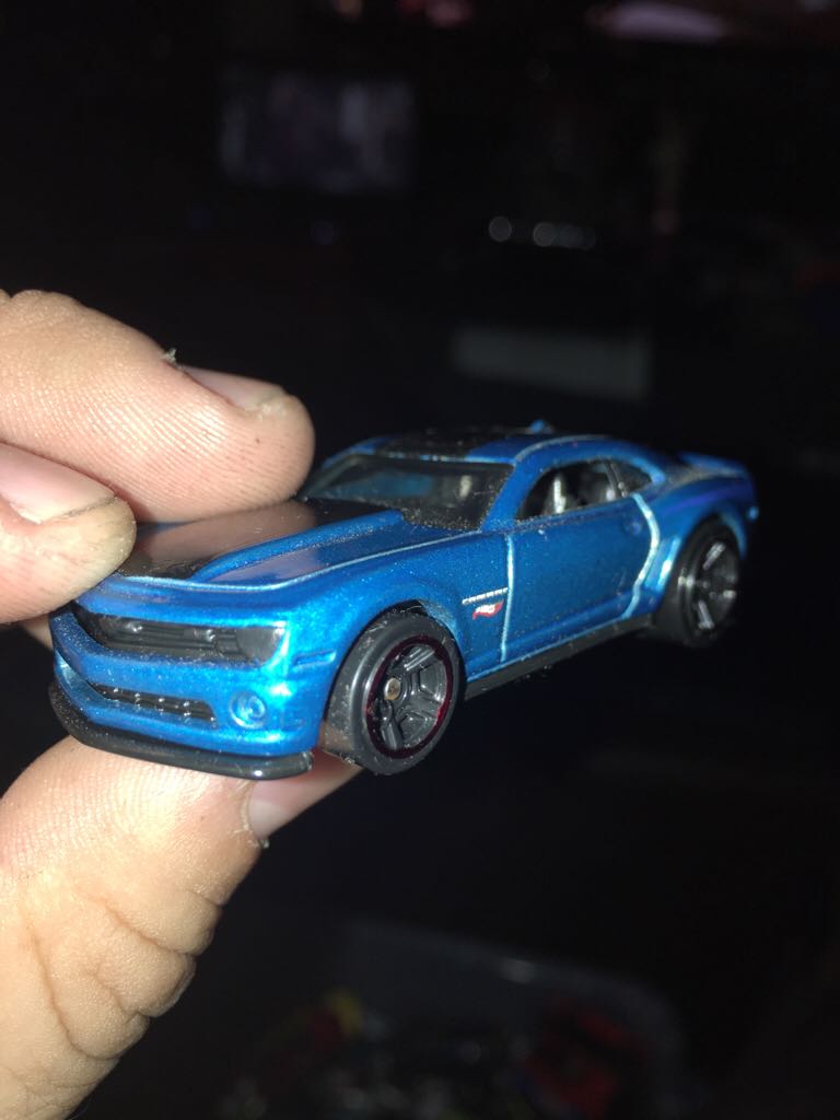 Johnny Lightning ’65 Volkswagen Type 2 Van