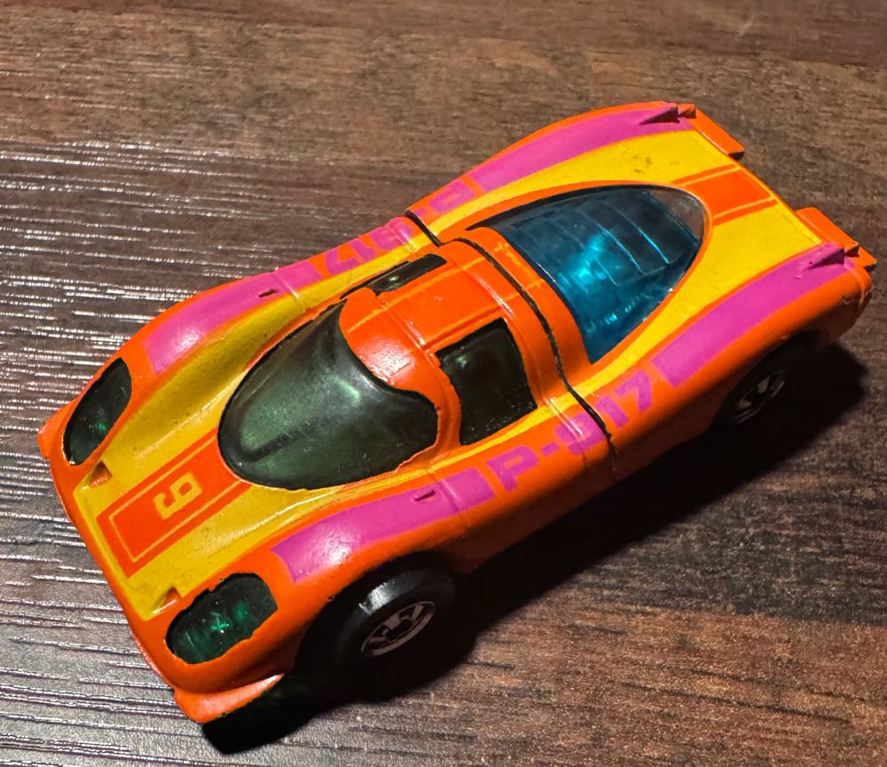 P-917 - The Hot Ones toy car collectible - Main Image 2