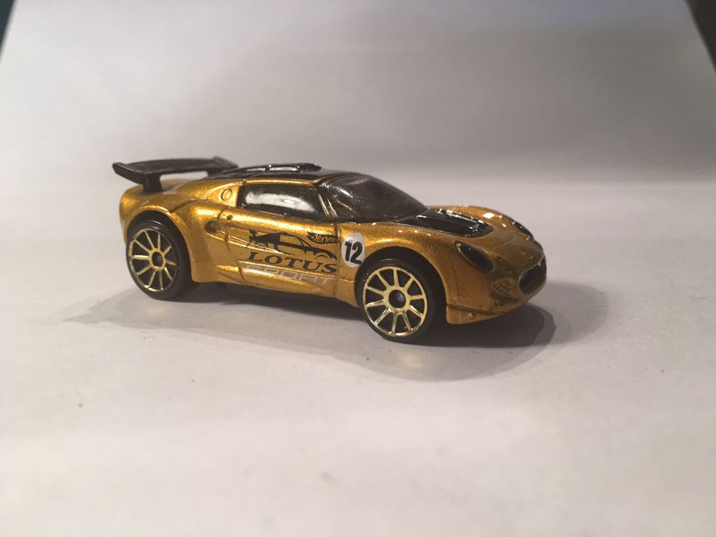 Lotus - Hotwheels toy car collectible - Main Image 1